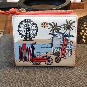 NWOT Tory Butch Embroidered West Coast Mini Leather Wallet